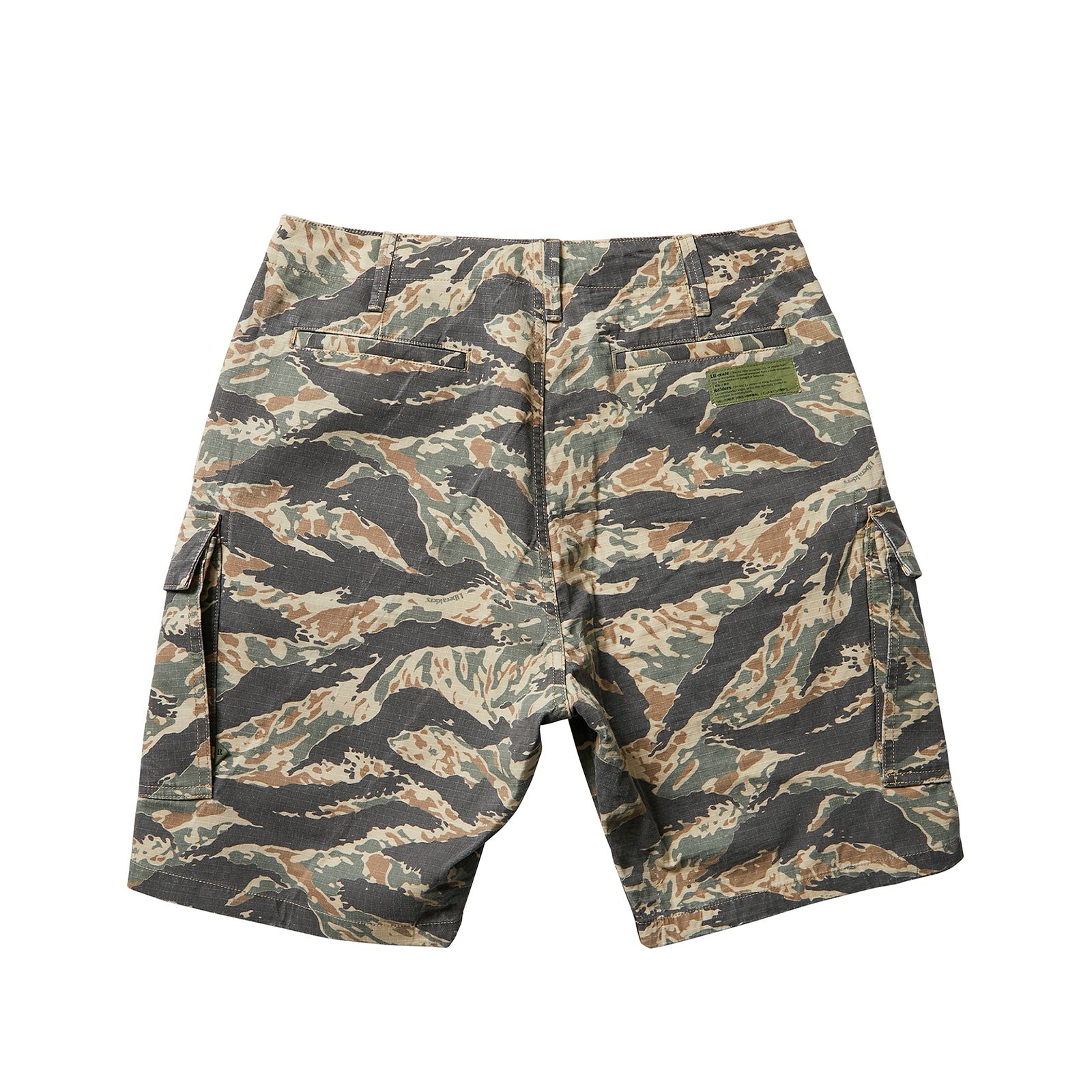 【ラスト1点 32(M)】6 pocket army shorts / タイガーカモ