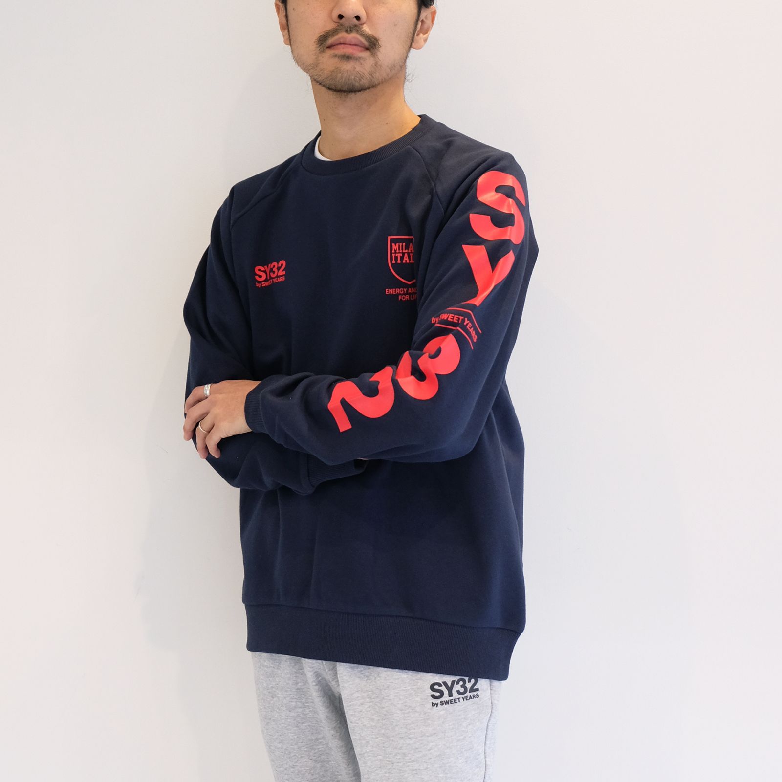 SY32 by SWEET YEARS - shield logo P/O crew / ネイビー | Filo