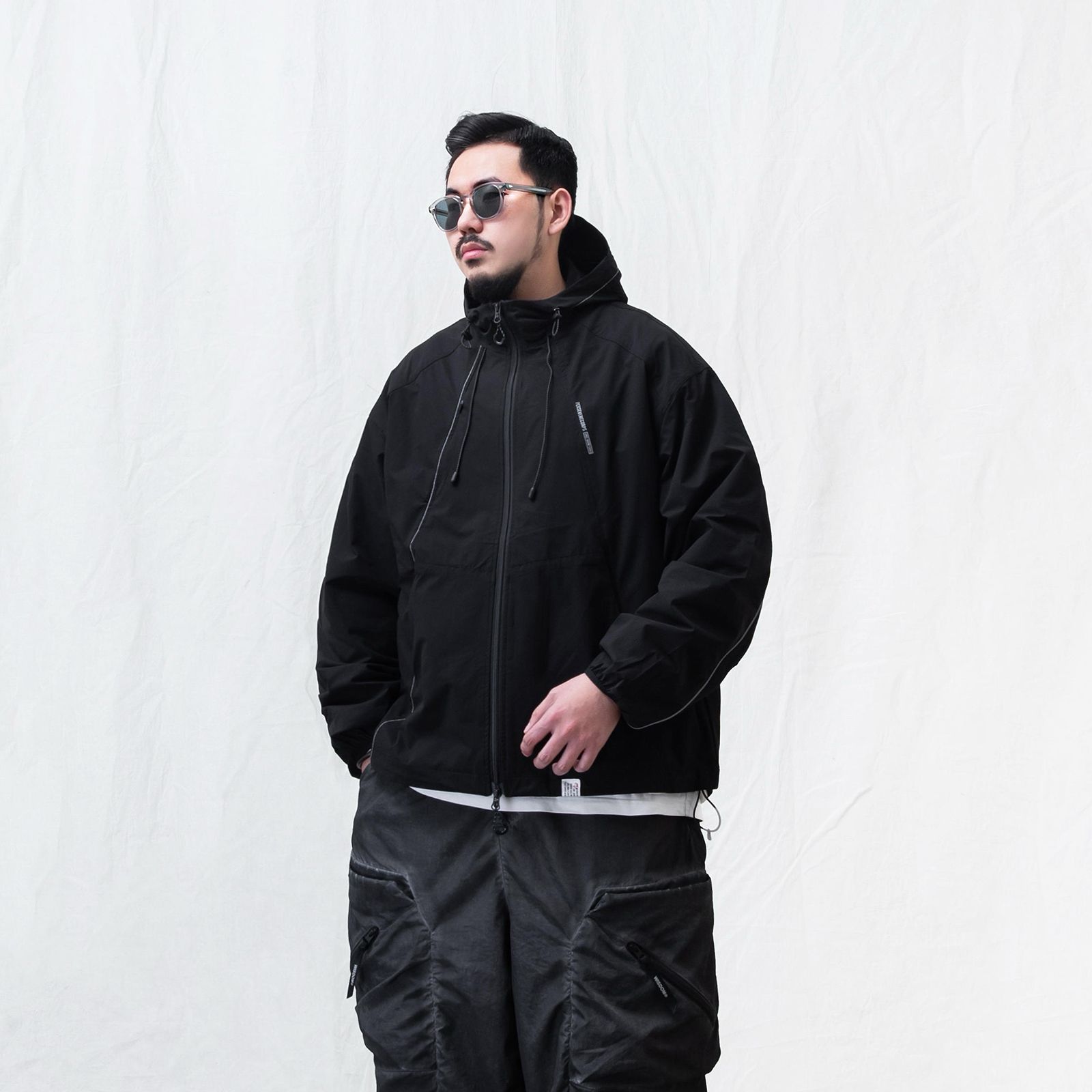 multi-season functional jacket / ブラック