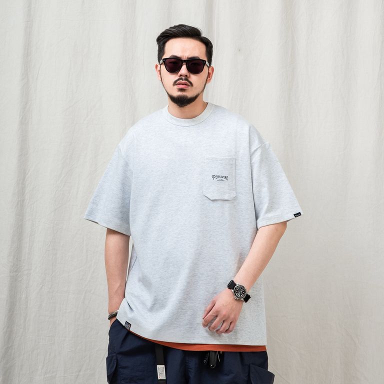 180cm 58kg : 着用サイズ XL