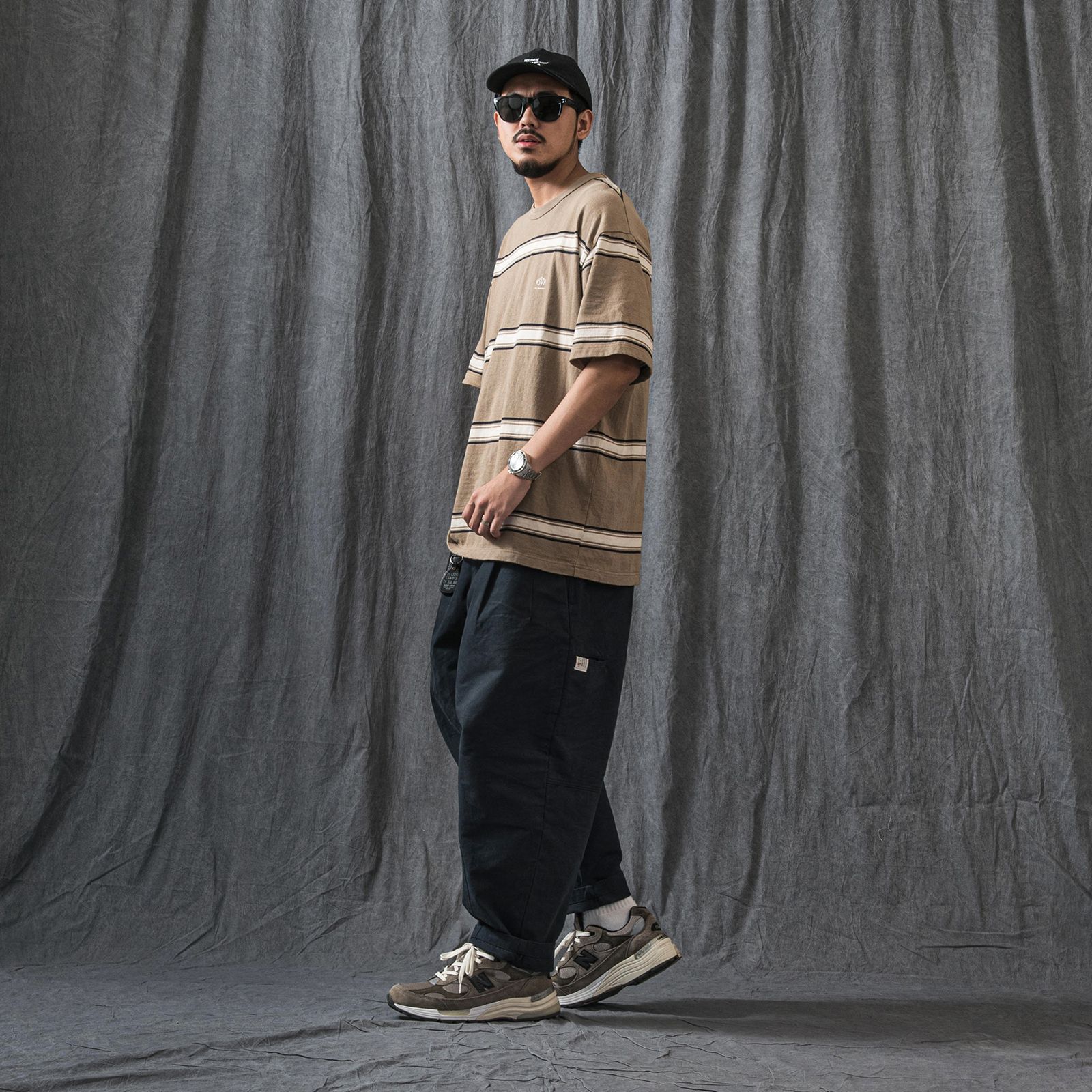 【ラスト1点 M 】elasticated waist pleated tapered pants / ネイビー