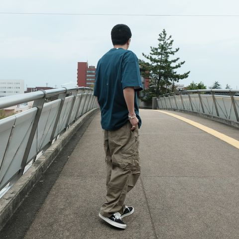 大人も着やすい色TEEスタイル