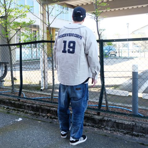 80'sのストリートスタイルのムードをPersevereで現代らしく表現