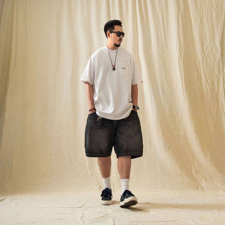 180cm 80kg : 着用サイズ XL
