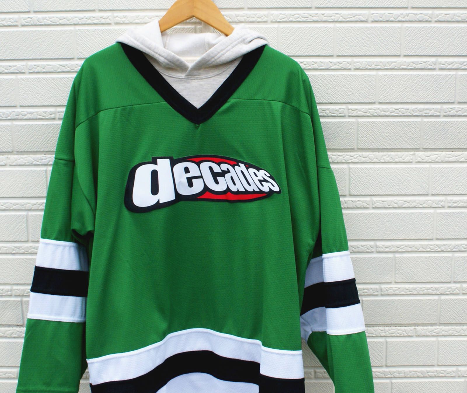 《一点物》NHL☆LORNE PARK緑黒全面刺繍デザインホッケーシャツ