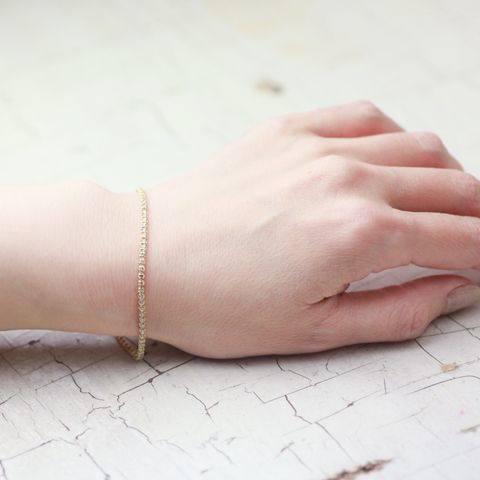 普段使いにこそ選びたい!1ctのダイヤモンドテニスブレスレット