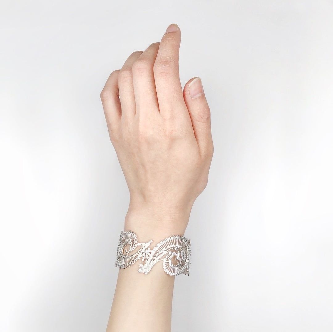 【フェア限定】カリグラフィ バングル(シルバー) ＊廃番商品＊現品限り