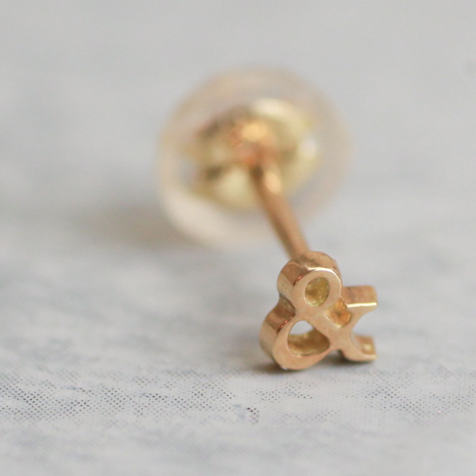 片耳２点 イーエム e.m. ピアス ゴールド 有刺鉄線ゴールドピアス（ピアス（片耳用））｜e.m.（イーエム