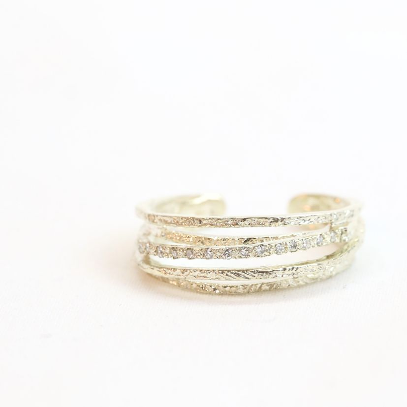 【フェア限定】ヘリックスダイヤモンドリング(K10グリーン)＊廃番商品＊現品限り