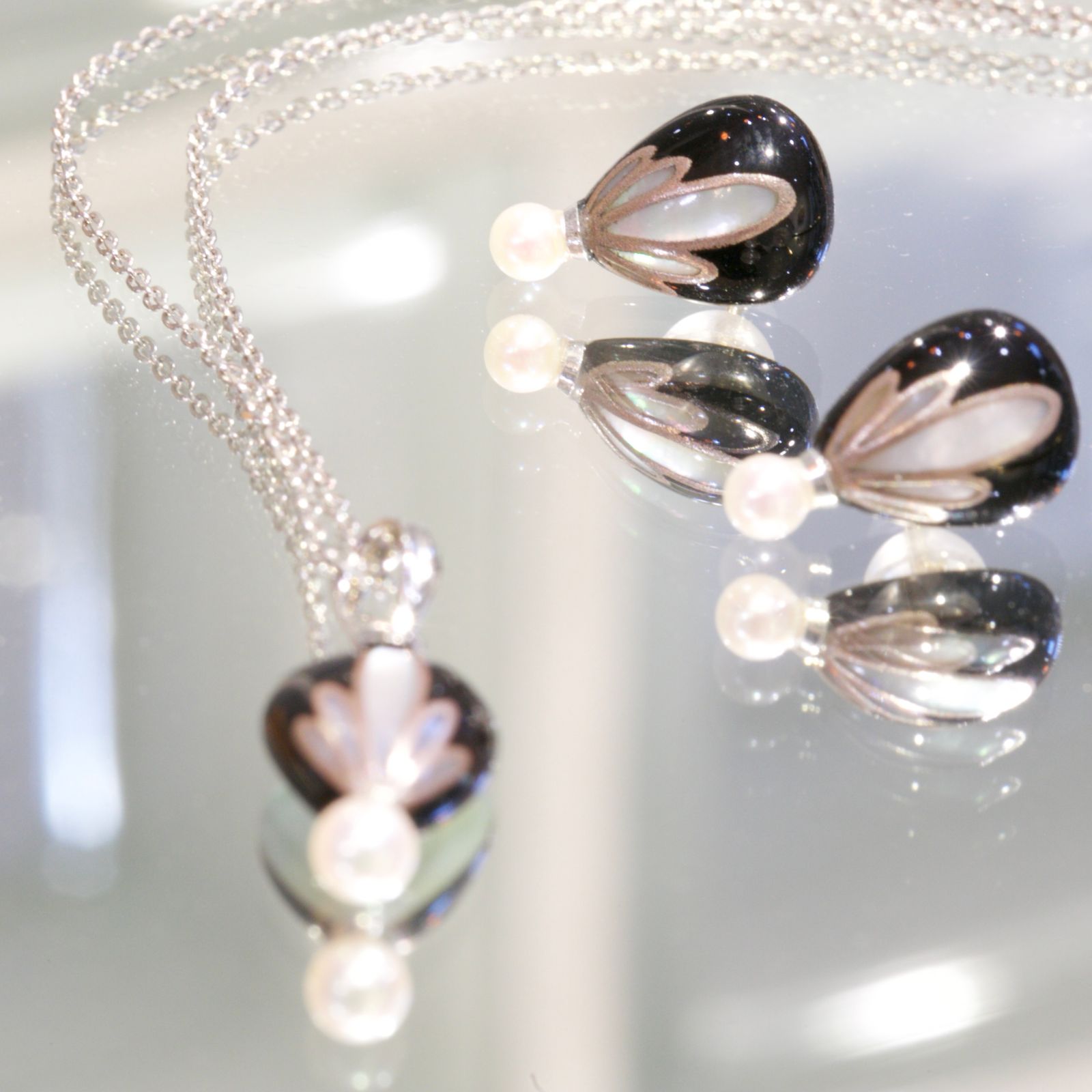 Mebuki/bkピアス
