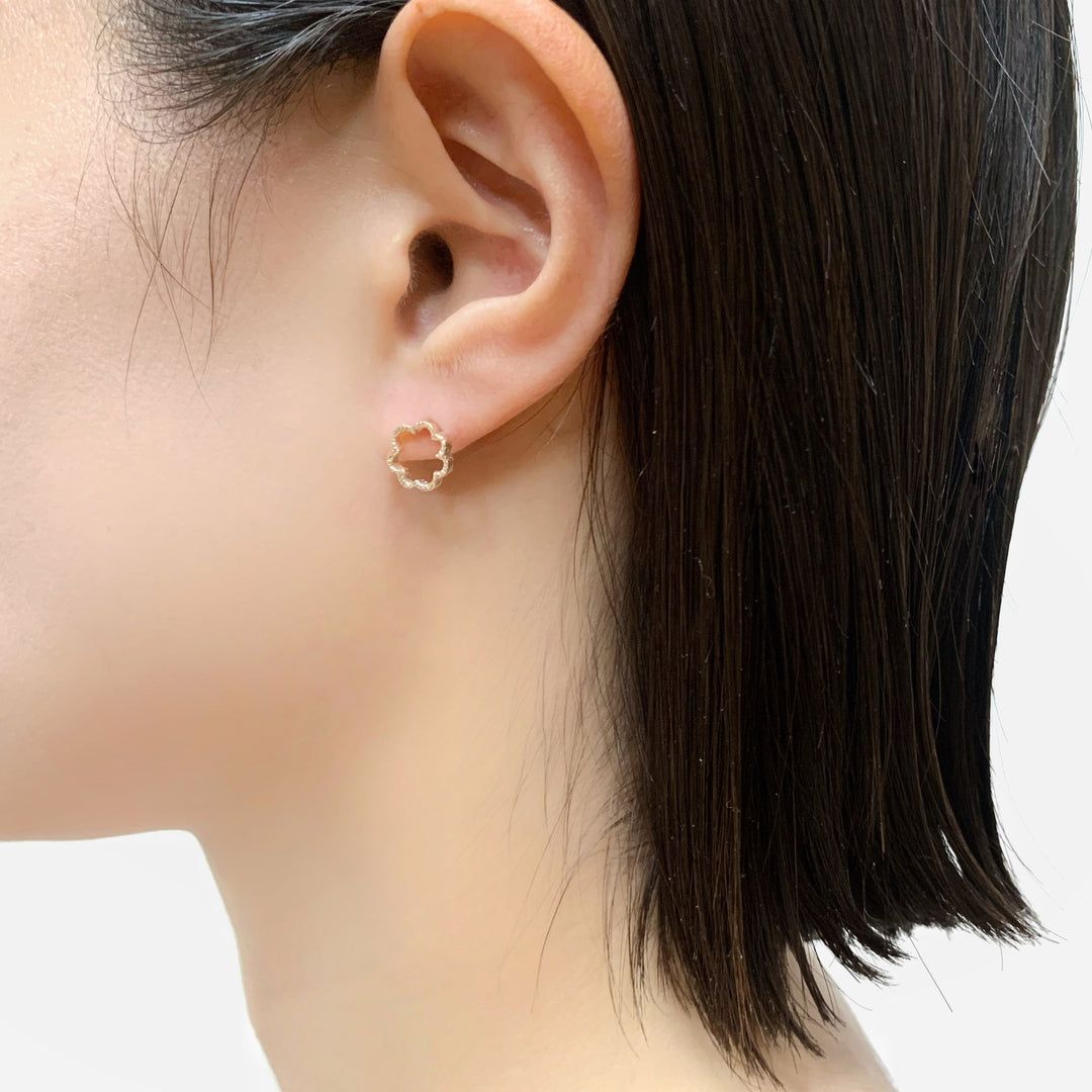 【即日発送可】ミモザピアス (K10)