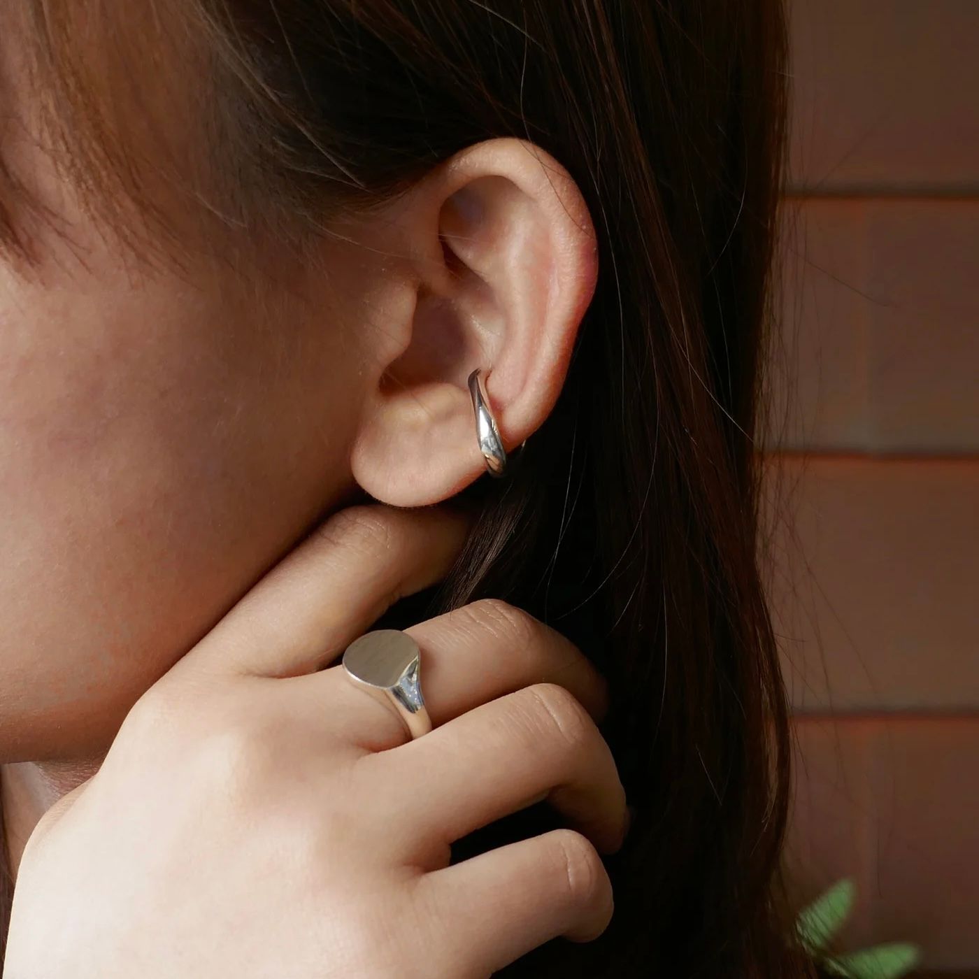 【即日発送可能】e.m./イヤカフ/2503-ER121