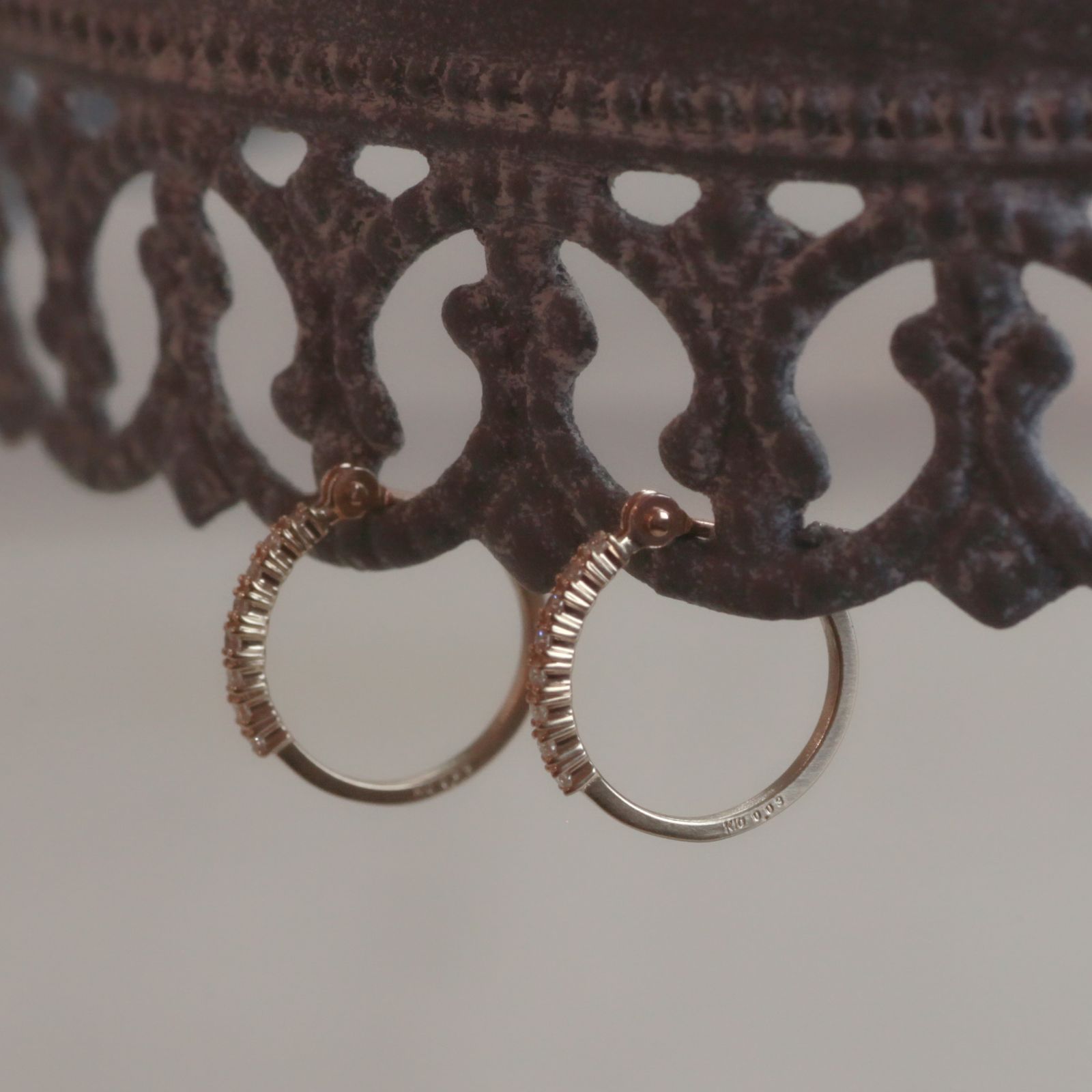 【即日発送可】エタニティダイヤピアス(K10)