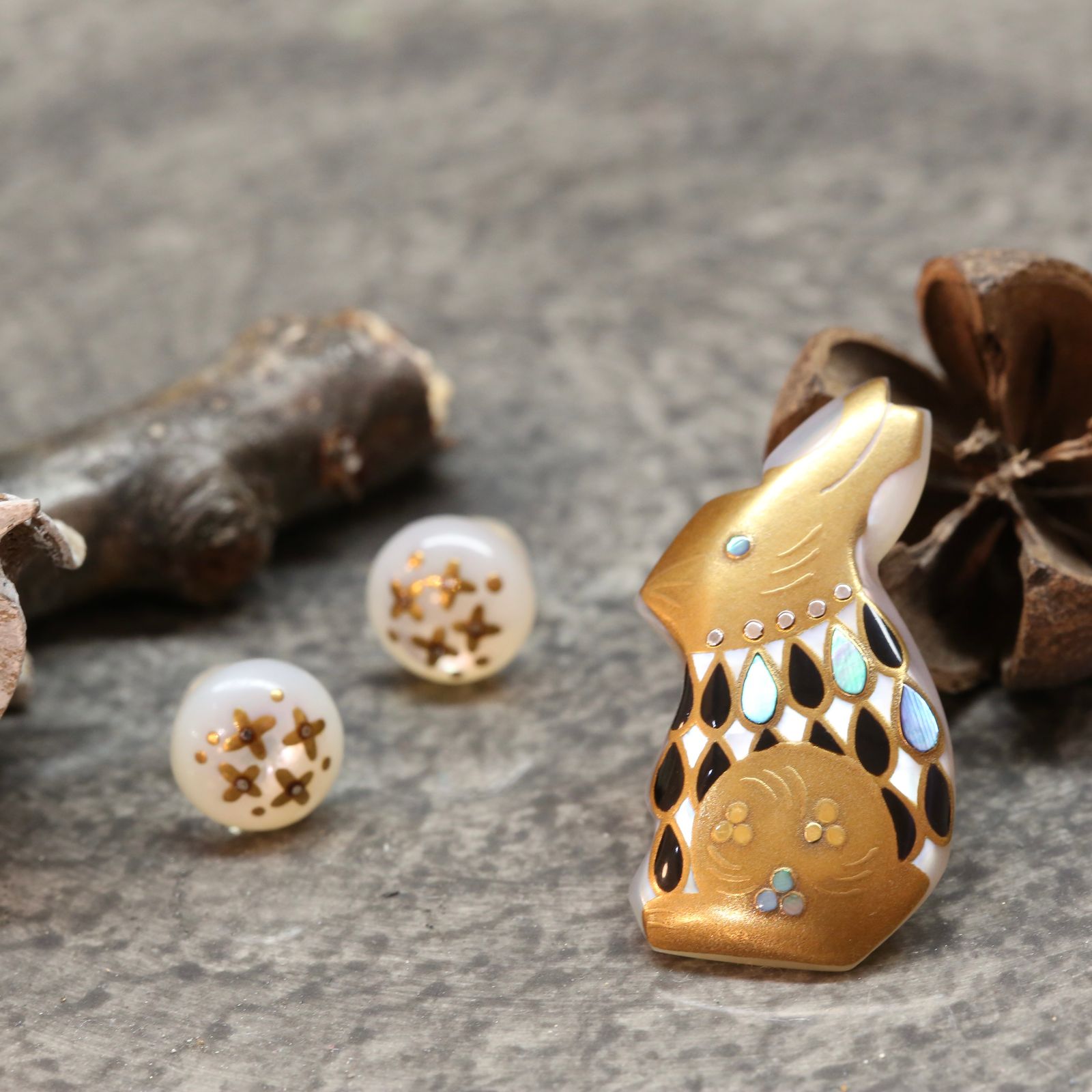 【即日発送可】Rabbit pin