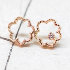 ミモザダイヤモンドピアス (K10)