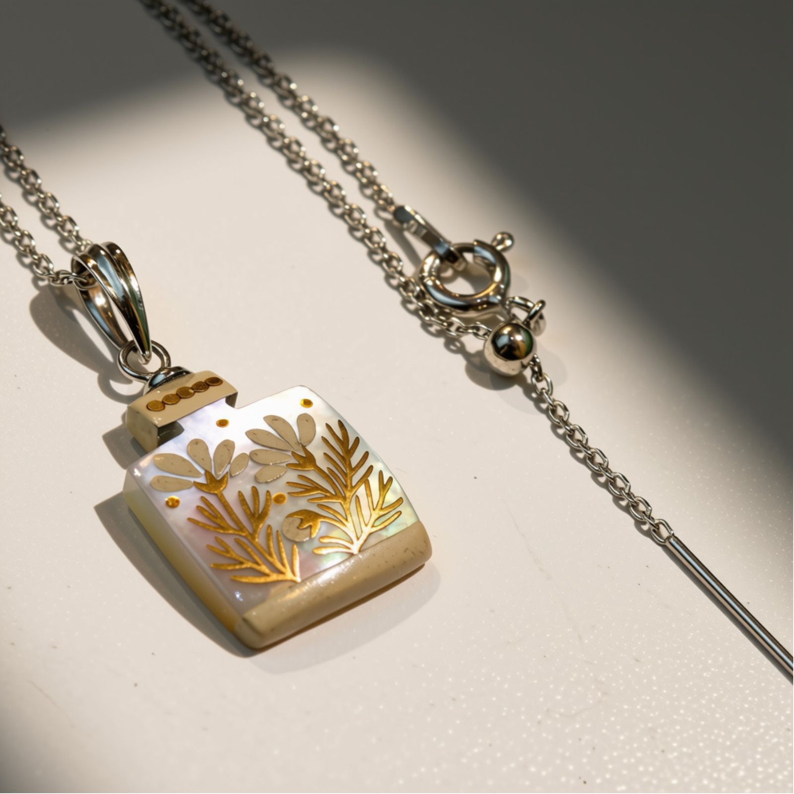 Perfume Bottle ORIENT/WT petiteペンダント