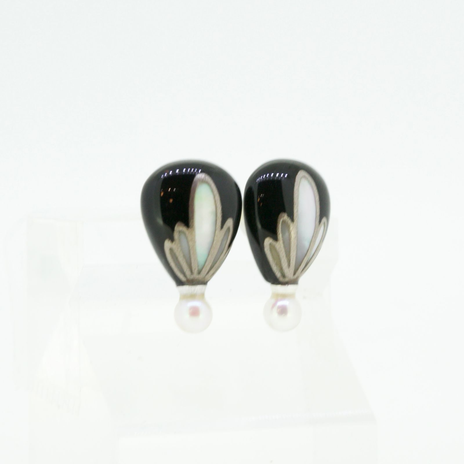 Mebuki/bkピアス
