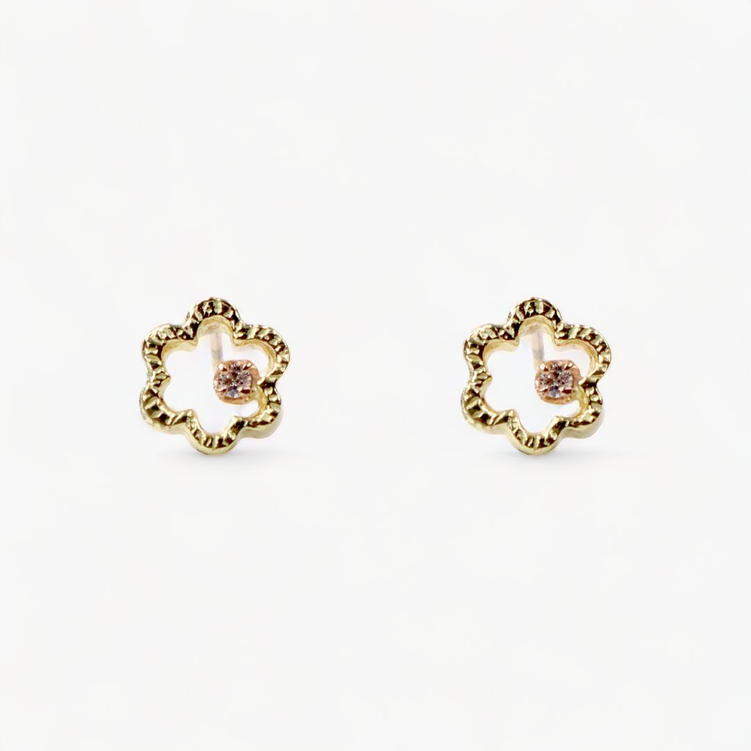 【即日発送可】ミニミモザダイヤモンドピアス(K18)