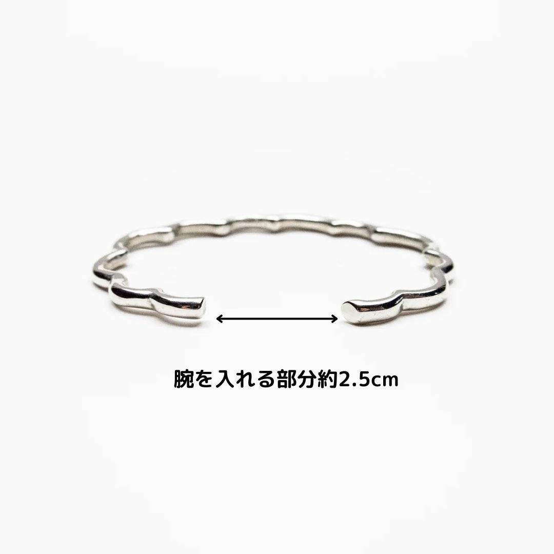 【太めのデザインが手首を細く♪】シャネル バングル 槌目 ワイド シルバーバングル 幅2.0cm シルバーアクセサリー