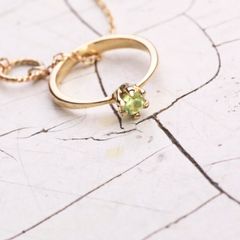8月(ペリドット)のベビーリング / リュミエール【オーダー商品】