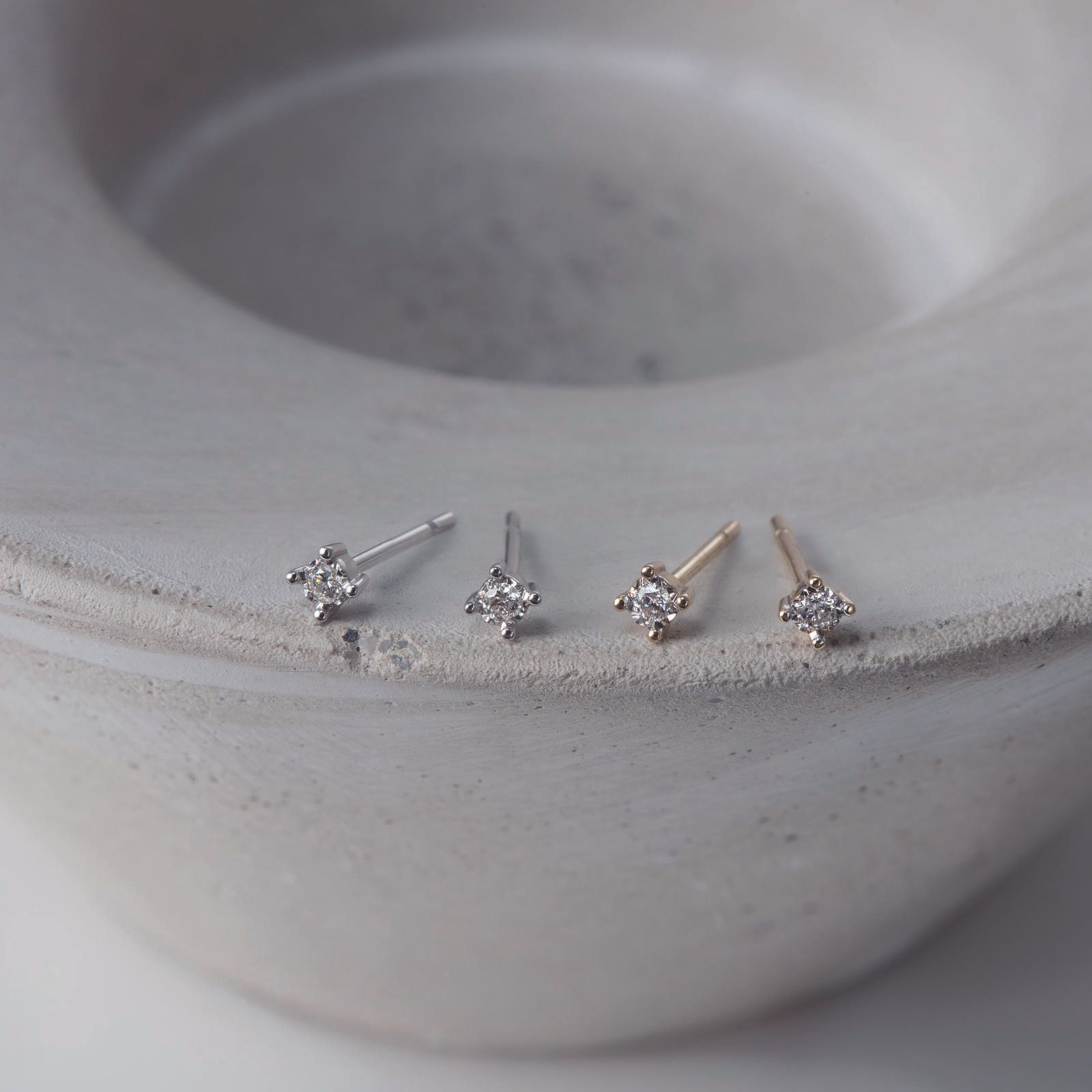 【お取り寄せ商品】K10(Y/P/W)ダイヤピアス