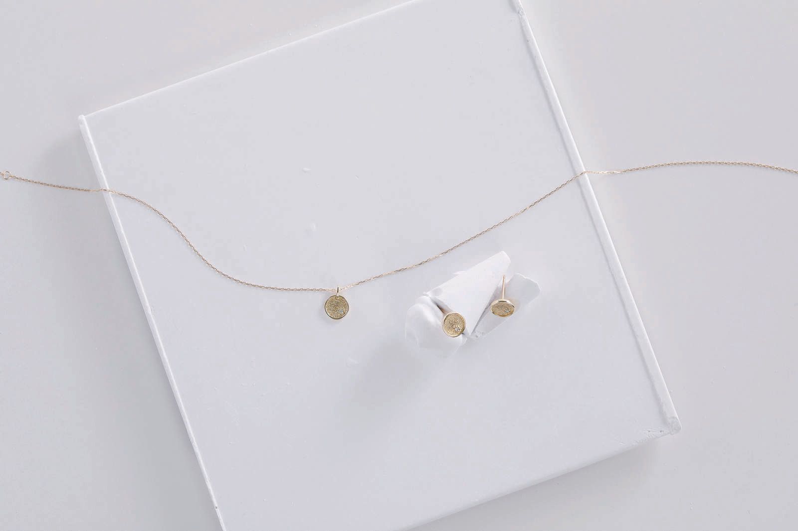 【お取り寄せ商品】K10YG ダイヤピアス