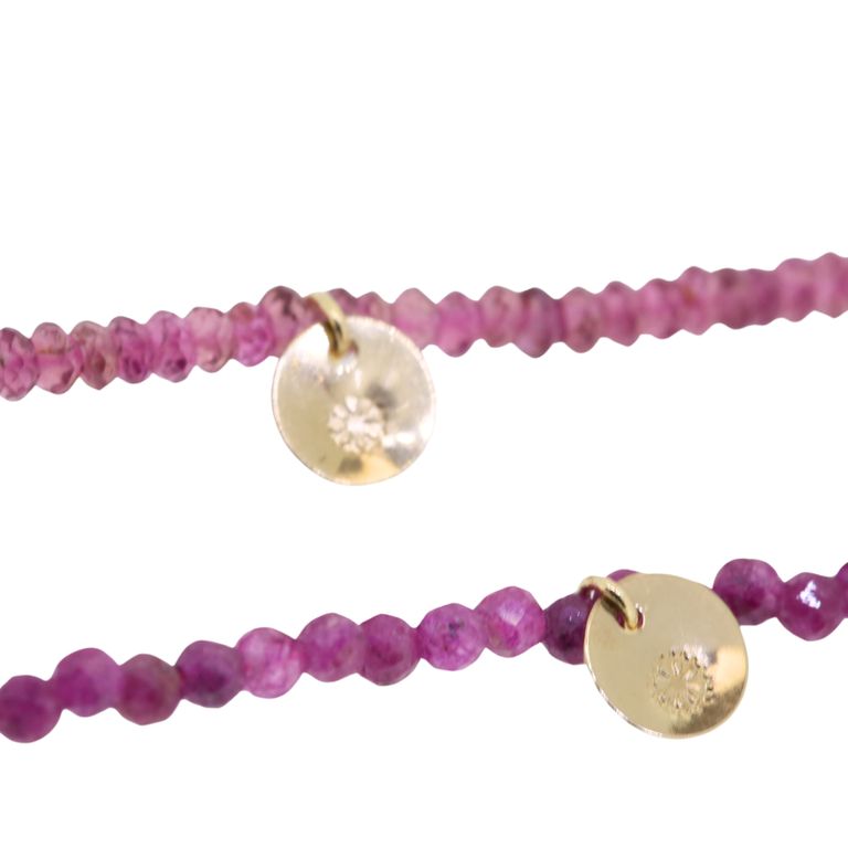 上ピンクトルマリン 下ルビー