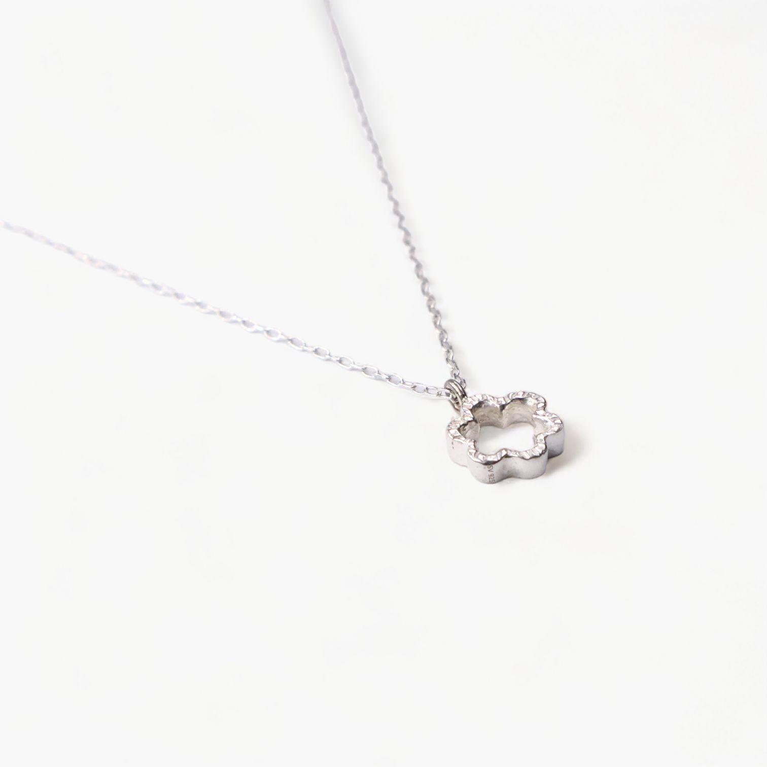 【即日発送可】ミニ ミモザ ネックレス／(シルバー)