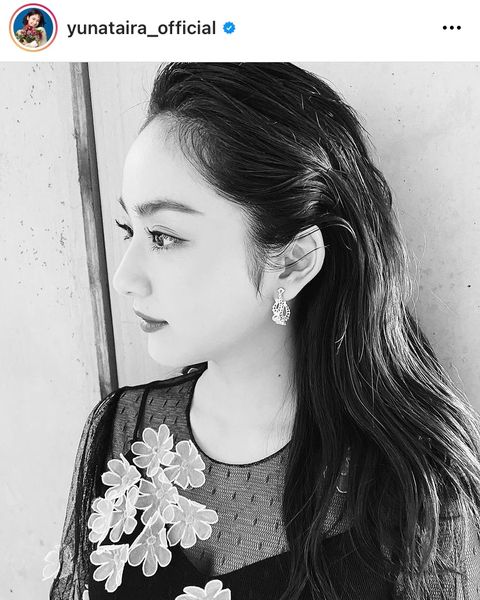 平祐奈さんInstagram 映画「10万分の1」レッドカーペット