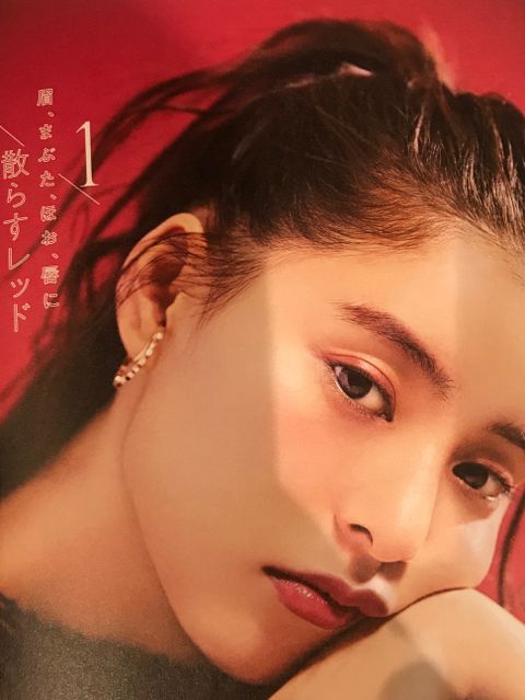 アップスタイルに合わせたい大振りイヤカフ特集 MORE6月号新木優子さん着用ミモザ新作イヤカフ他