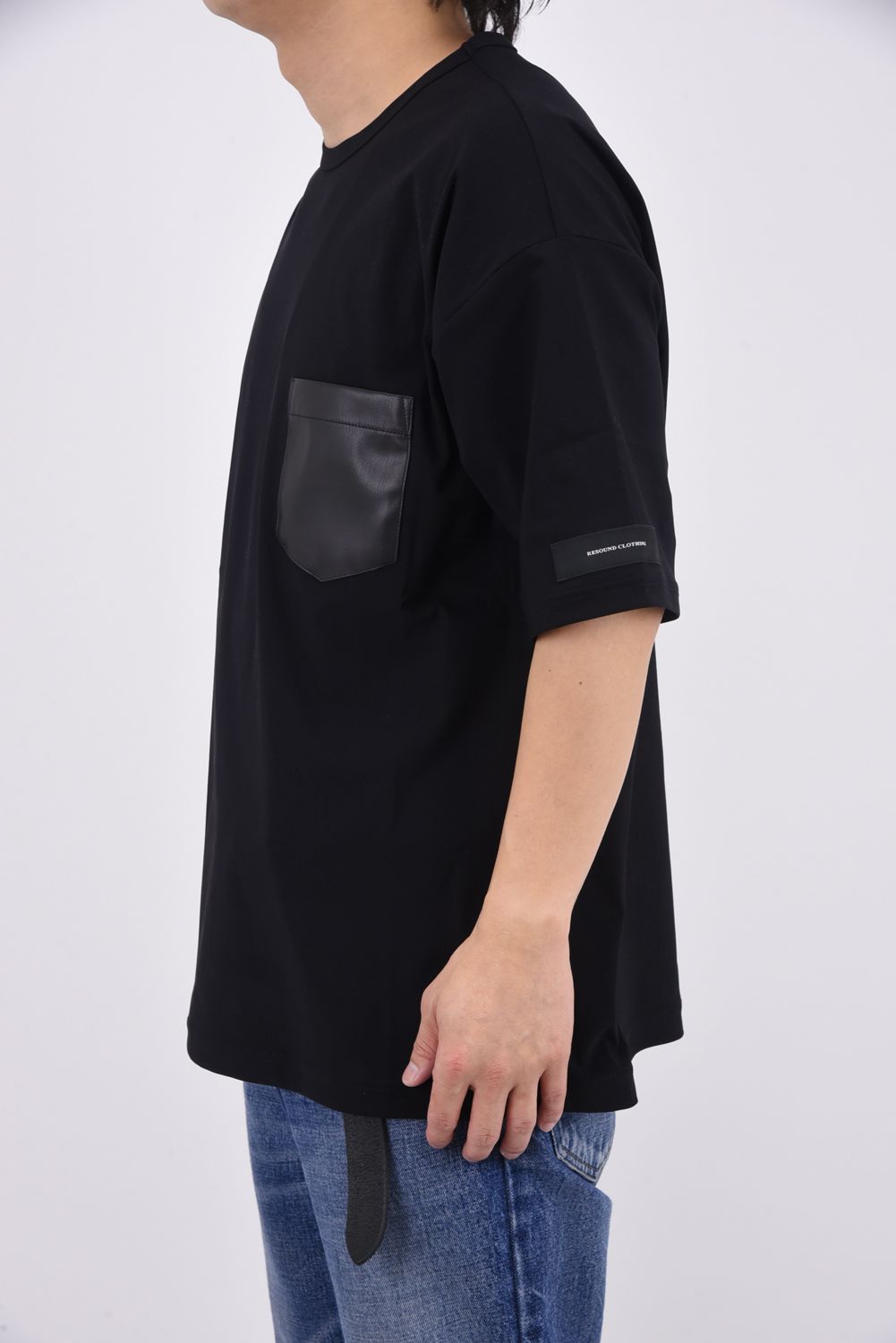 LEATHER POCKET OVER NYLON TEE / エコレザーポケット ルーズTシャツ ブラック