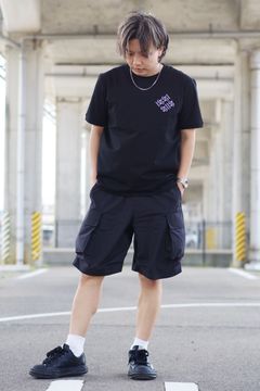 【WITH OR WITHOUT】 カジュアルなスタイルをオールブラックでクールに