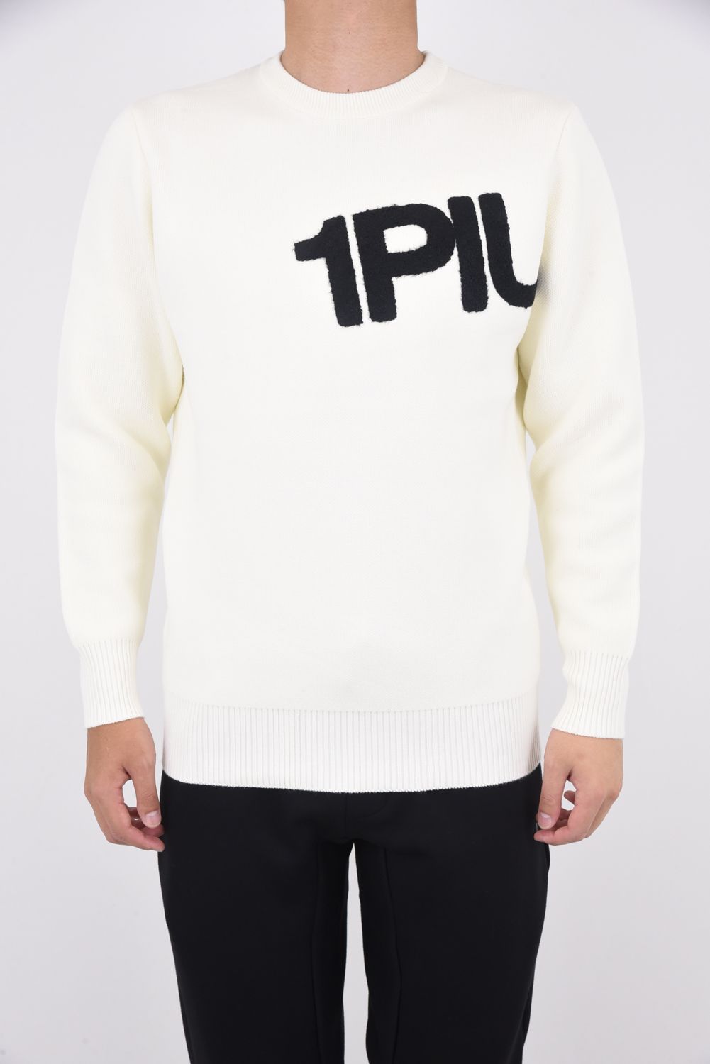 1PIU1UGUALE3 RELAX - DIAGONAL LOGO CREW NECK KNIT