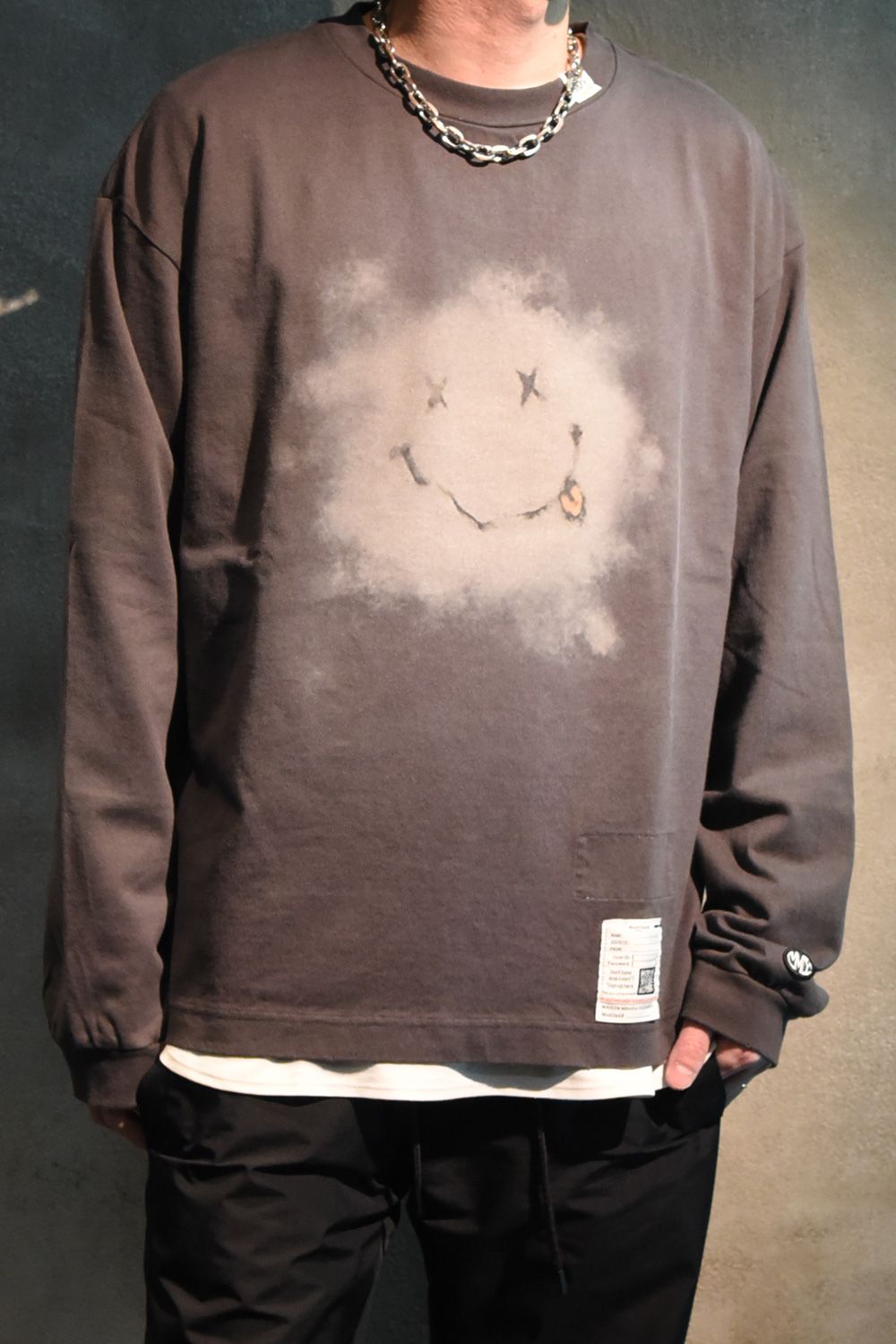 DISTRESSED SMILY LT / スマイリーフェイス ディストレスト クルーネック ロングスリーブ Tシャツ ブラック