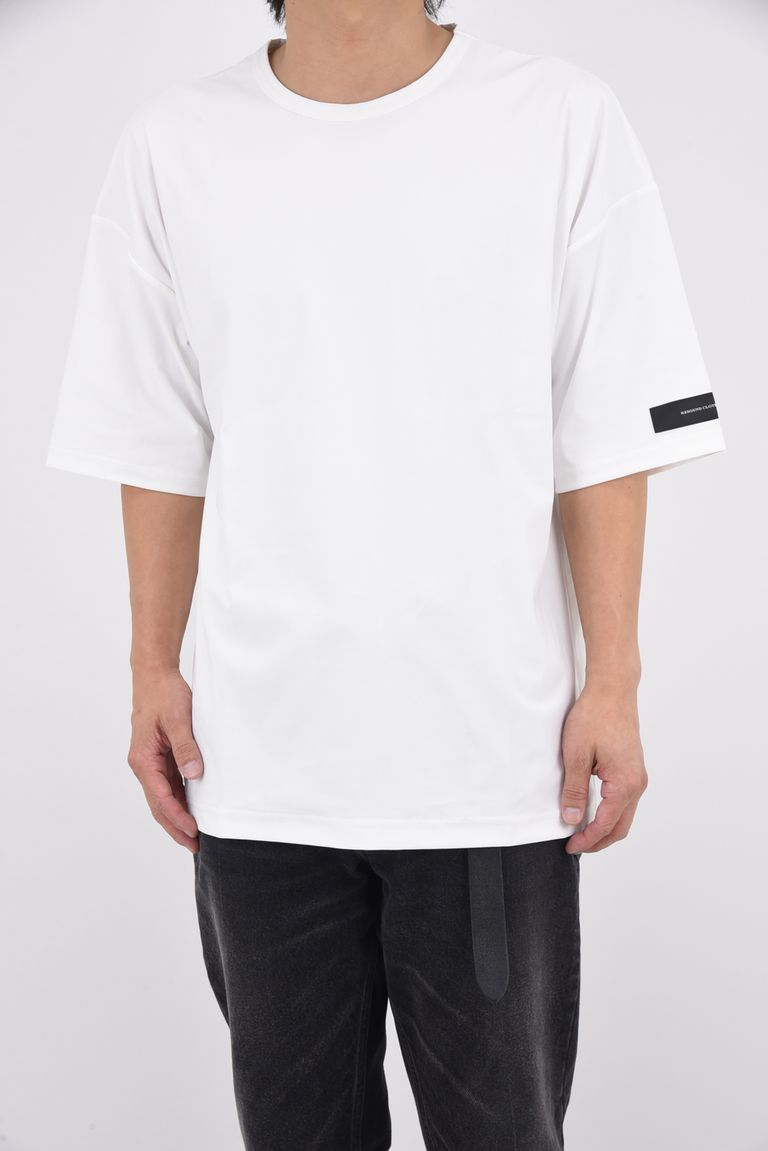 MODEL： 172cm / 64kg 着用サイズ：2(M)