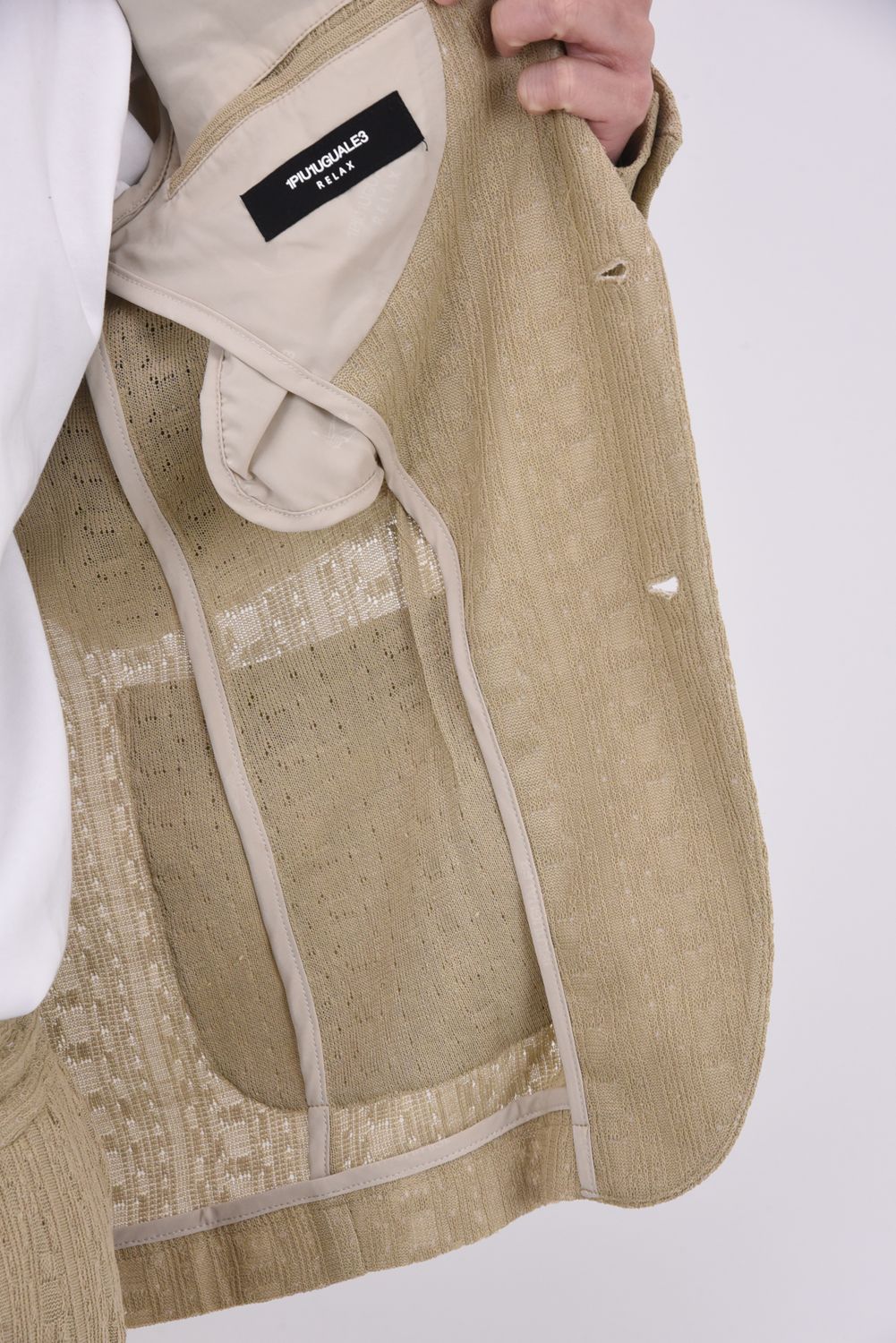 【26SS】【セットアップ】 LINEN TOUCH JACQUARD JACKET & SLACKS / リネンタッチ テーラードシングルジャケット&イージースラックス (ベージュ)