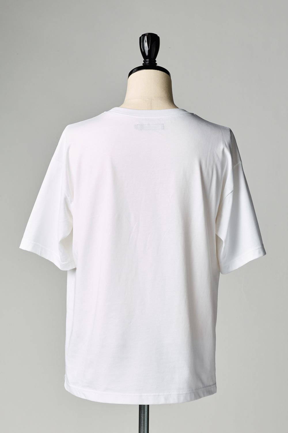 BOX LOGO T / エンボスロゴ クルーネック ビック Tシャツ ホワイト