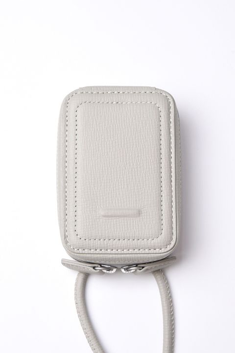 STRAPPED-ACCESSORY-MICROBAG / ストラップ付き MagSafe対応 ショルダーマイクロバッグ (ホワイトベージュ)