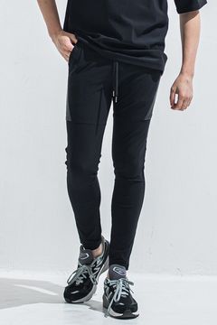 TYLER NYLON PANTS / ストレッチナイロン サイドライン タイトテーパード イージーパンツ (ブラック) (5月中旬頃入荷予定) ※オーダー締切:2月15日(日)18時