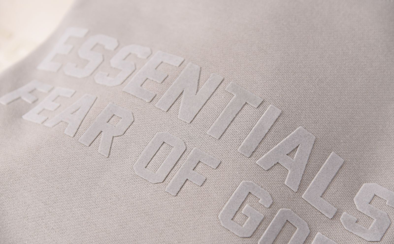 FOG ESSENTIALS】22FW latest collection FRONT LOGO HOODIE !! | gossip