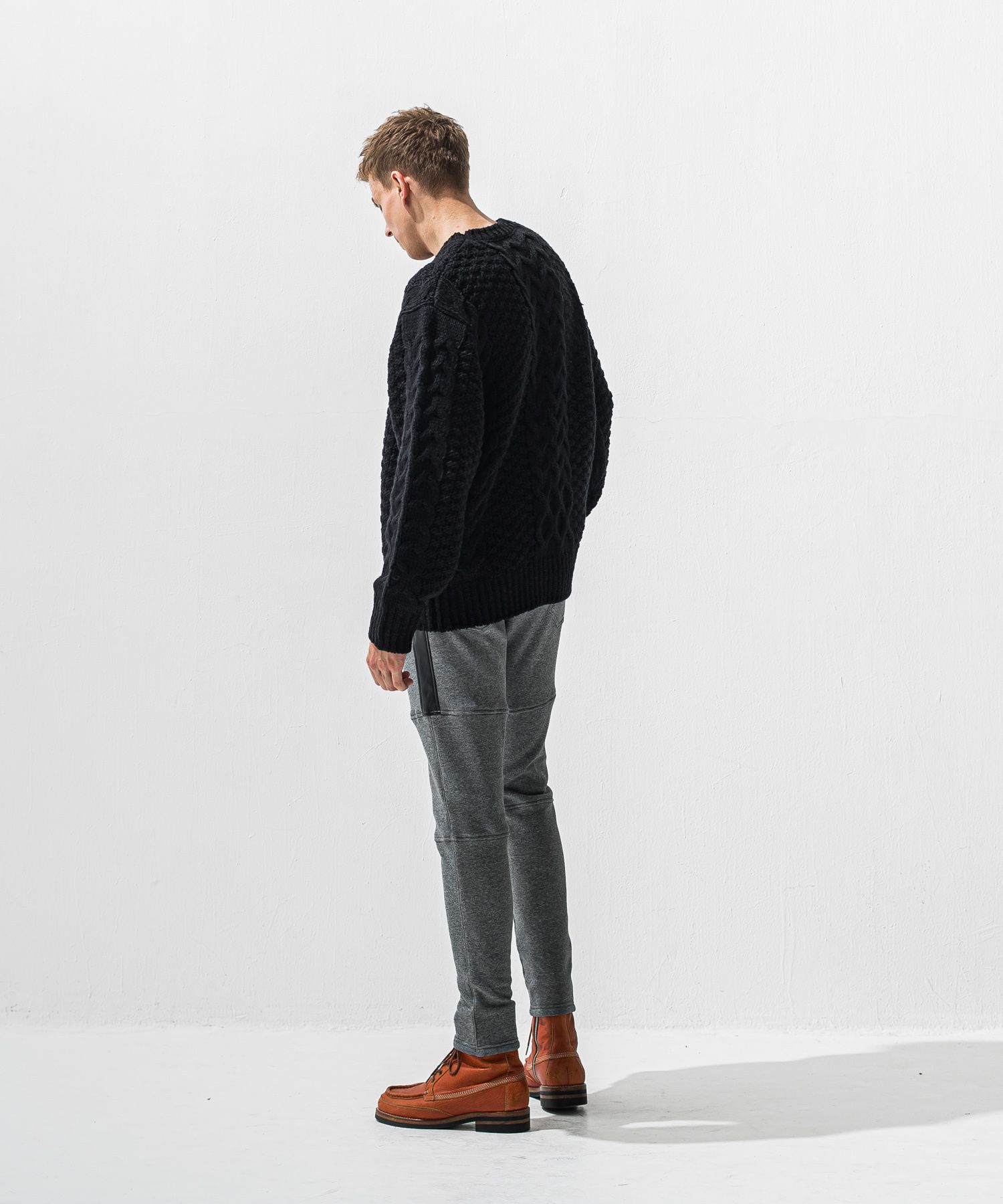 CABLE LAW SWEATER / ケーブル編み ローゲージセーター (ブラック) (10月下旬入荷予定) ※オーダー締切:9月7日(月)17時