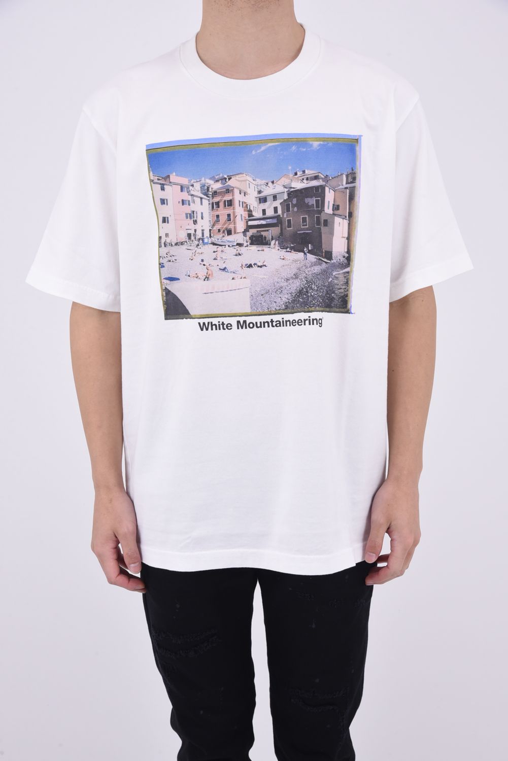 "GENOVA" PHOTO T-SHIRT / フォトプリント レギュラーシルエット クルーネック 半袖 Tシャツ ホワイト