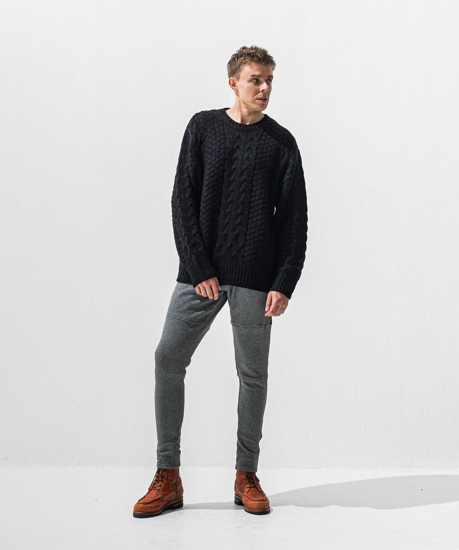 CABLE LAW SWEATER / ケーブル編み ローゲージセーター (ブラック) (10月下旬入荷予定) ※オーダー締切:9月7日(月)17時