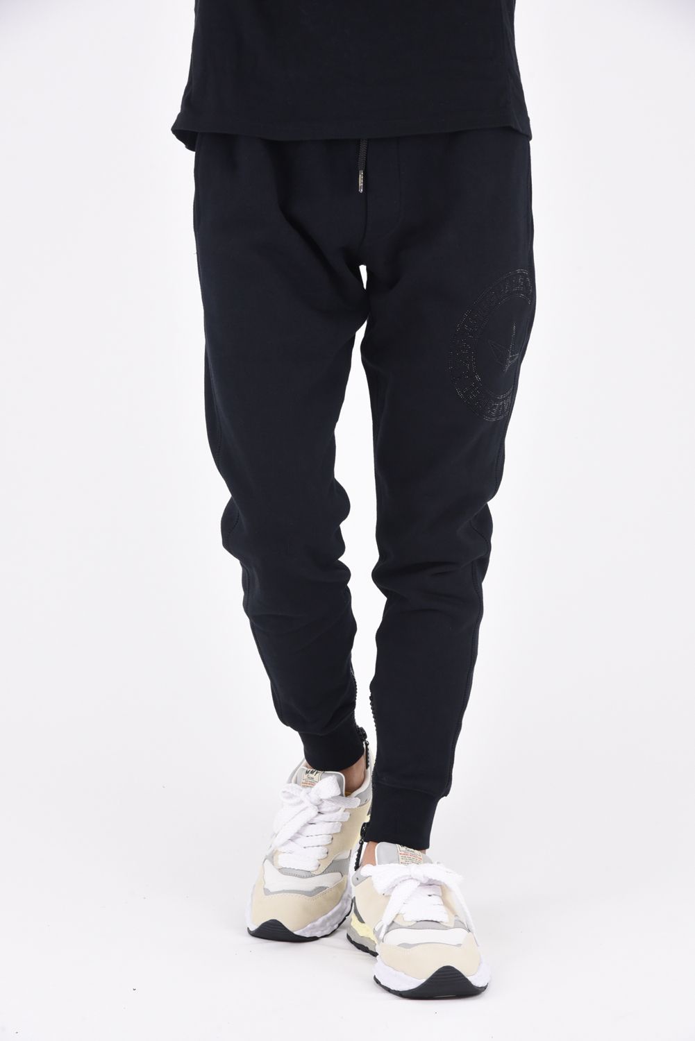 1PIU CIRCLE LOGO RHINESTONE PANTS / 1PIUサークルロゴ ラインストーン スウェットパンツ ブラック