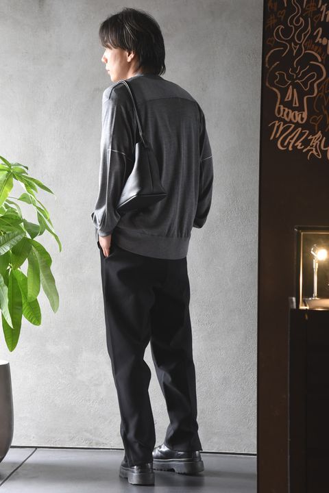 【CINOH】 上品とリラックス感を両立するカーディガンスタイル