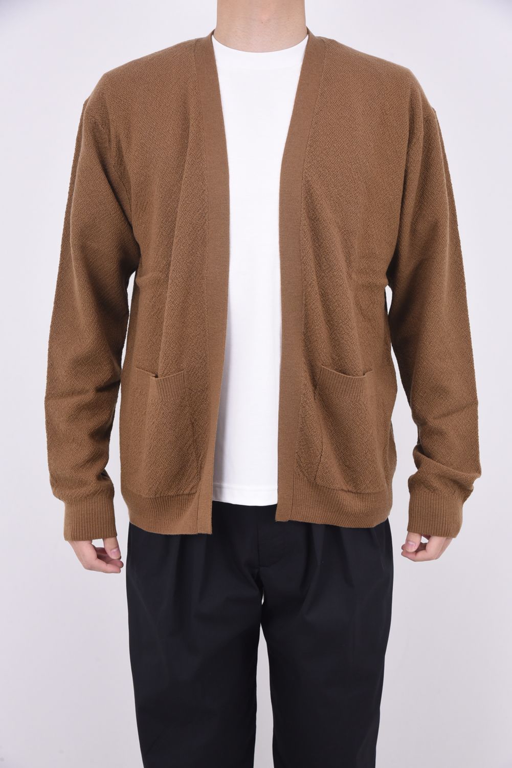YURUFUWA CARDIGAN / メリノウール バックロゴ カーディガン キャメル