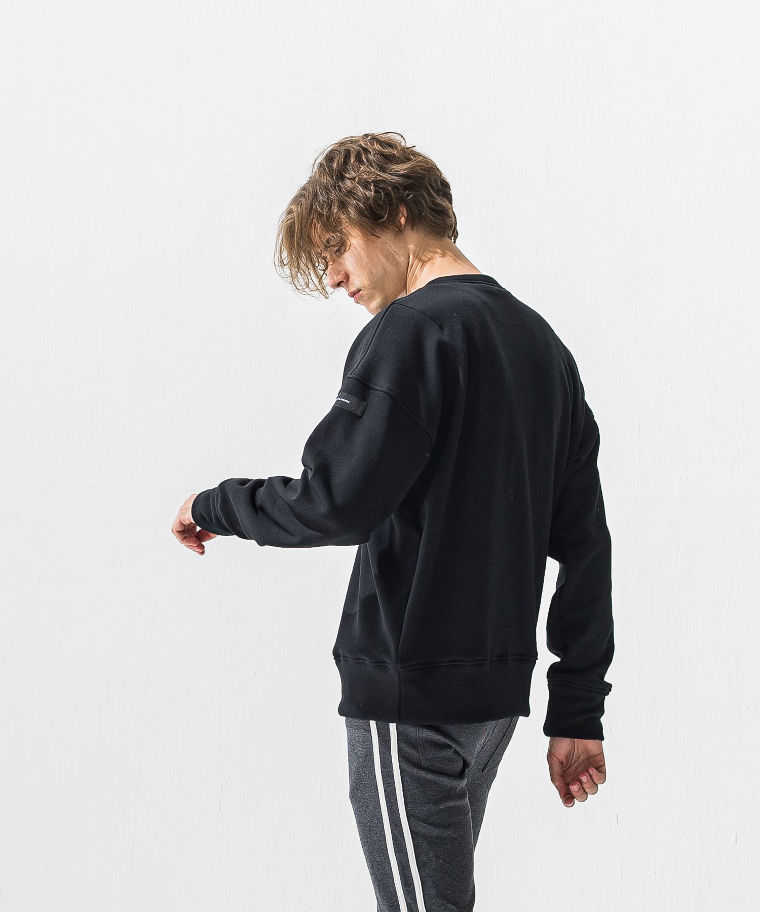 RC CHENILLE VELOURS FLEECE DROP TRAINER / サガラ刺繍ワッペン 裏起毛 ルーズトレーナー (ブラック) (11月上旬入荷予定) ※オーダー締切:9月7日(月)17時