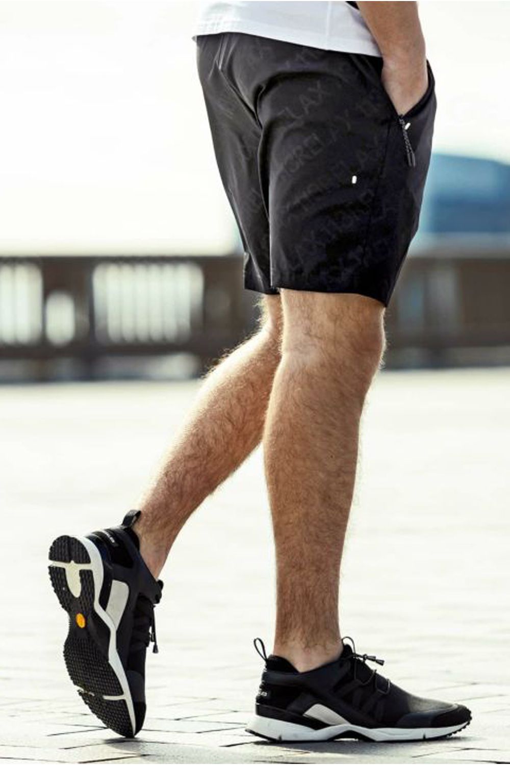 RUNNING DIAGONAL LOGO  SHORT PANTS  / ランニング ダイアゴナル ロゴ ショートパンツ ブラック