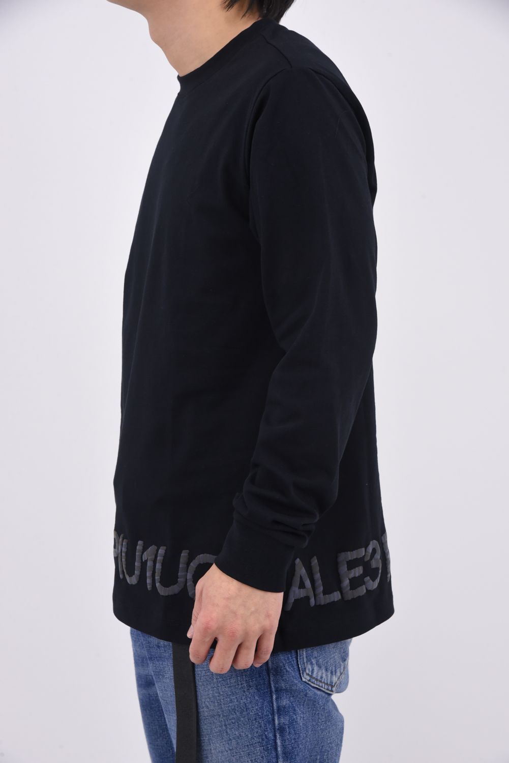 【26SS】 HAND-EMBROIDERED LOGO LONG T-SHIRT / ブランドロゴ 刺繍風プリント ロングスリーブTシャツ (ブラック)