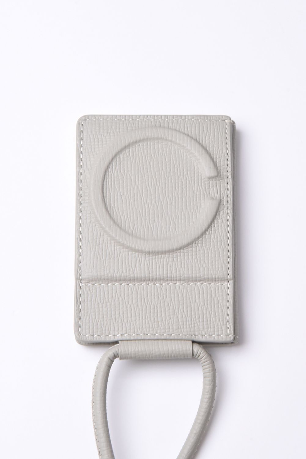 STRAPPED-ACCESSORY-CARDCASE / ストラップ付き MagSafe対応 ショルダーカードケース (ホワイトベージュ)